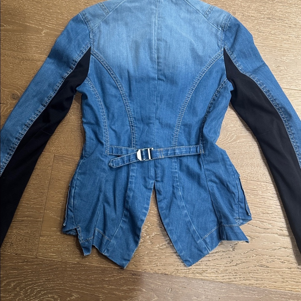 BCBG Max Azria Denim Blazer Tail Hem Structured Jacket XS/S Edgy Designer - Picture 6 of 7